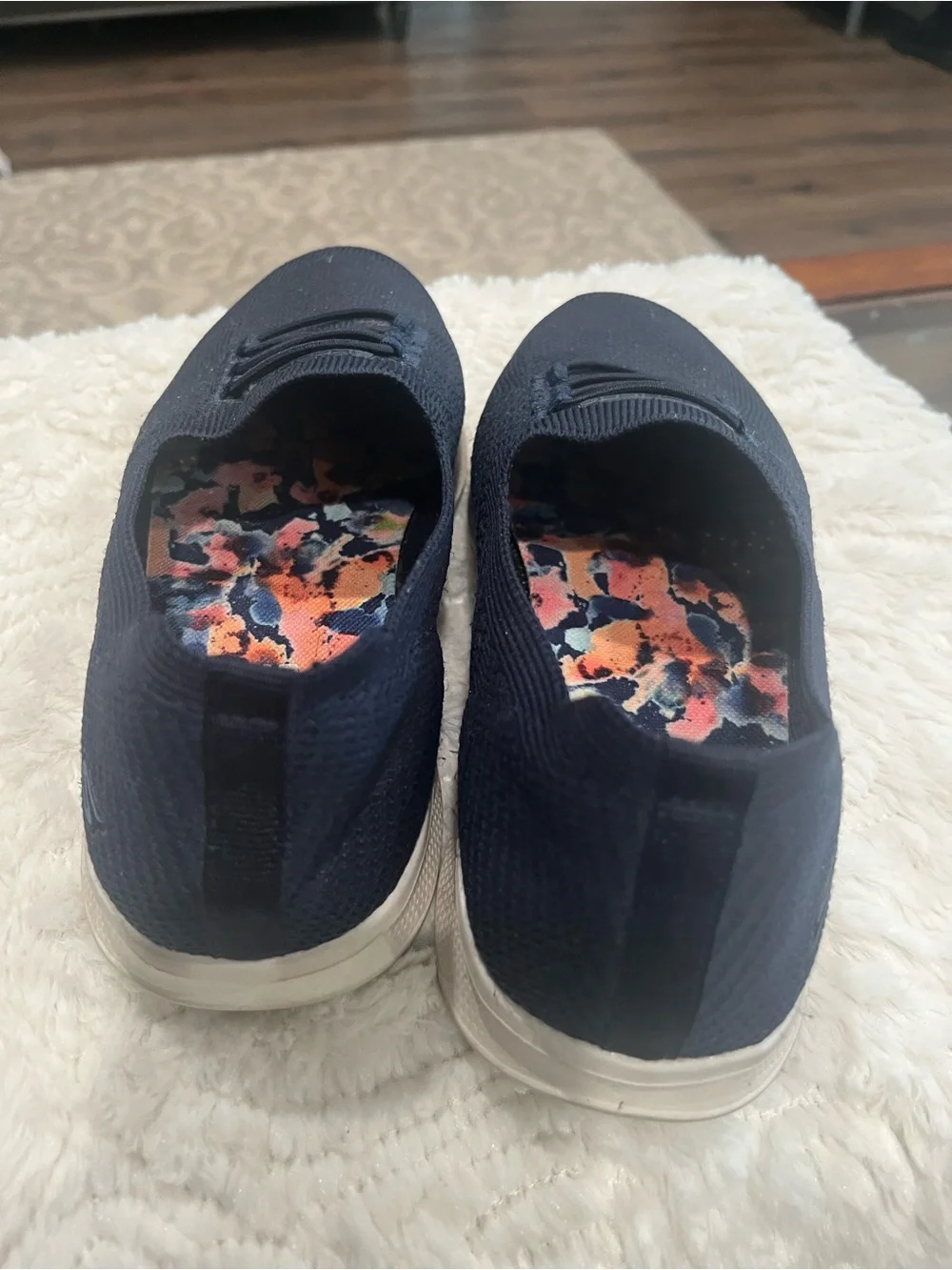 Sketchers on the go GOGO MAT 6 slip in no tie sneakers navy 6 cushioned footbed